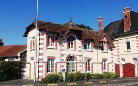 kerwatt - Grande et belle maison de ville avec jardin, proche centre et mer